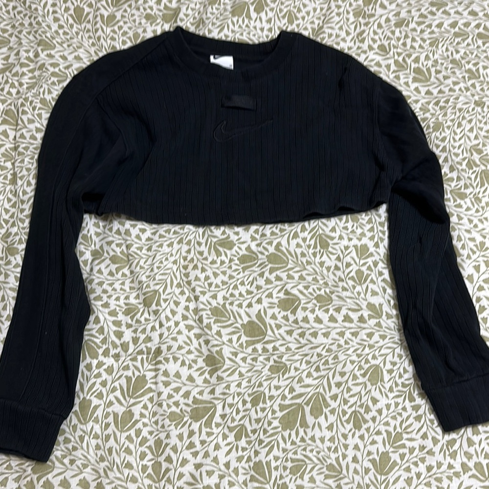 Nike Black Cropped Long Sleeve Hoodie